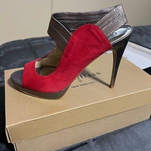 Crimson Carlos Santana Sexy Heel size 10.
